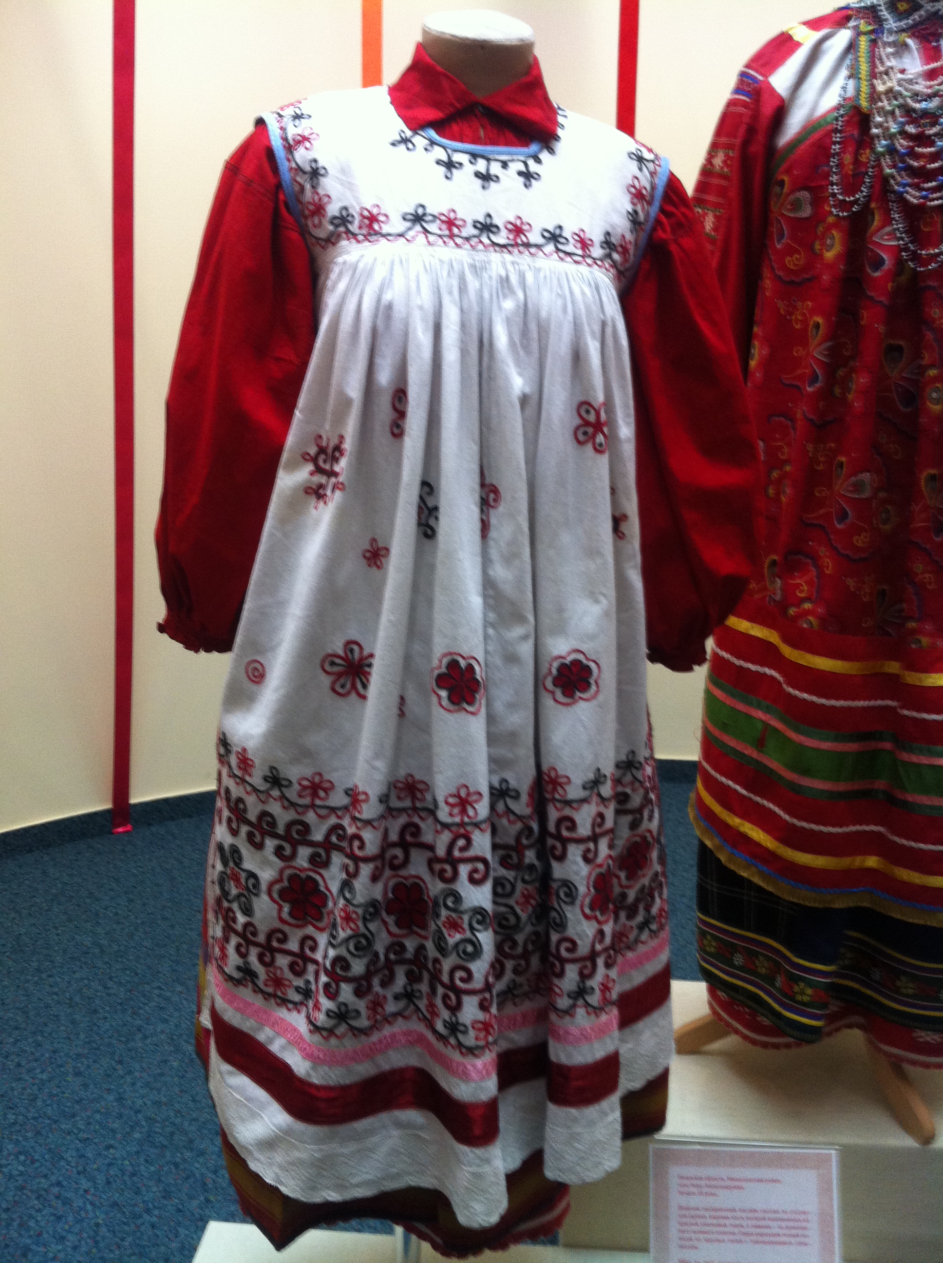 Свадебный костюм народов Нижегородского края